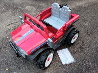 For sale  : Childs battery operated Jeep