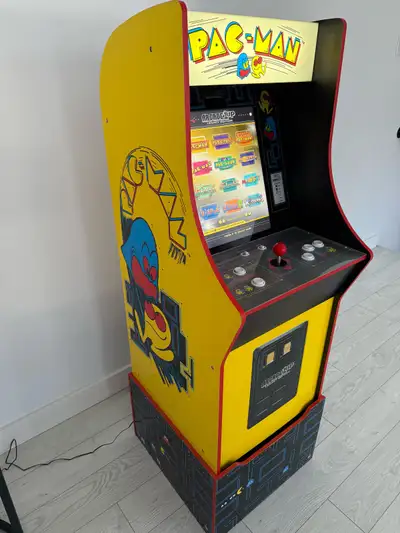 Je vends ma borne d'arcade Arcade1Up Pac-Man Legacy Edition en excellent état. Ce modèle "Legacy" se...
