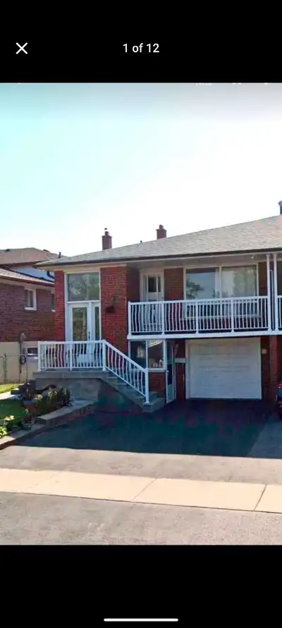 3 bedroom upper level House for rent