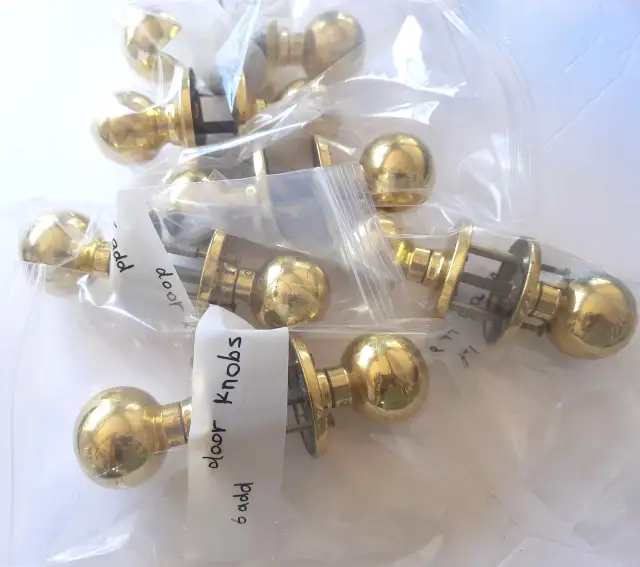 Various used Door Knob in good condition in Windows, Doors & Trim in Burnaby/New Westminster - Image 4