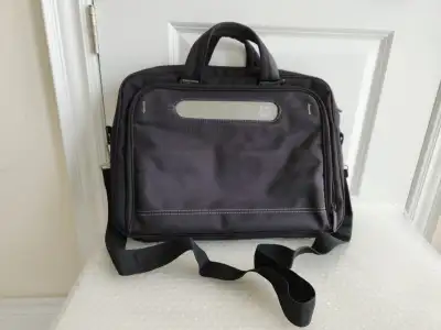 17 Inch HP Laptop Case / Messenger Bag, View more