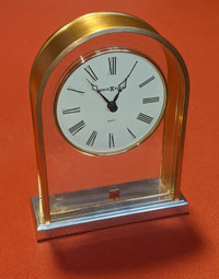 Howard Miller Quartz Table Desk Clock - Keeps Accurate Time