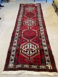  Beautiful Persian hand-woven wool rug for sale 