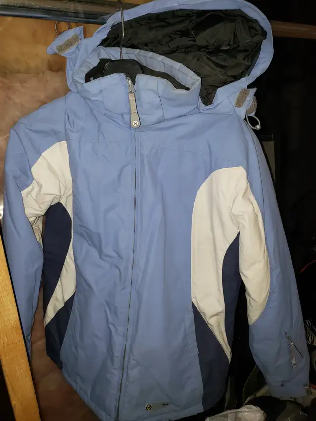 Winter jacket for women, for ski or snowboard in Women's - Tops & Outerwear in St. Albert - Image 2