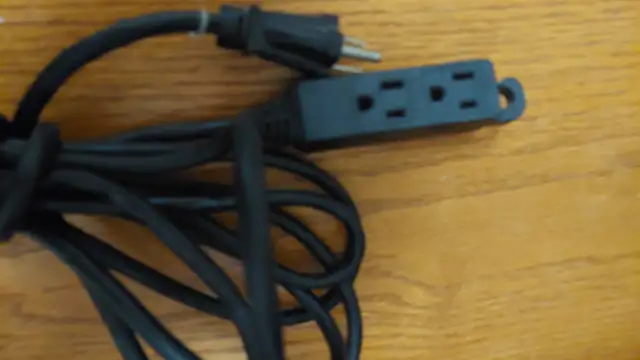12 foot heavy duty extension cord, 16/3 gauge.62866661177986121