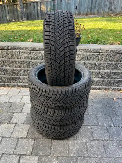 I'm selling a good condition set of 4 Michelin X-Ice Snow winter tires size 235 45 20. These were on...