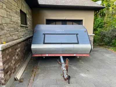 2010 cradle ride Snowmobile trailer