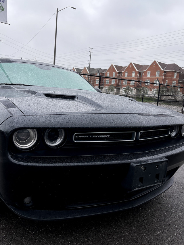 2020 DODGE CHALLENGER SXT RWD | RED LEATHER in Cars & Trucks in Mississauga / Peel Region - Image 2