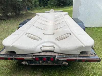 Very good condition. Delivery available. 780-305-6578