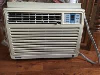 Danby 12,000BTU window air conditioner/air climatiseur fenetre