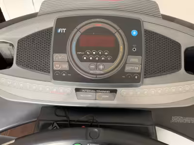 Excellent condition, includes treadmill lubricant. Delivery available within the Ottawa/Gatineau cit...