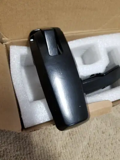 Ford Escape Rear Glass Hinges 2008 to 2012 New in Box Replacements for rear lift gate Change out the...