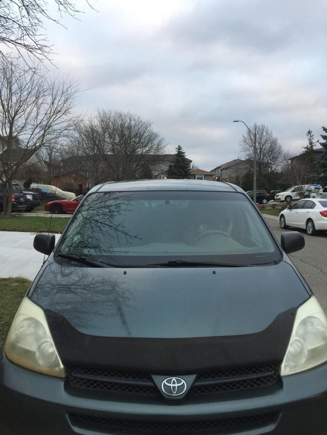 Toyota Sienna 2004 for Sale As Is in Cars & Trucks in Hamilton - Image 3