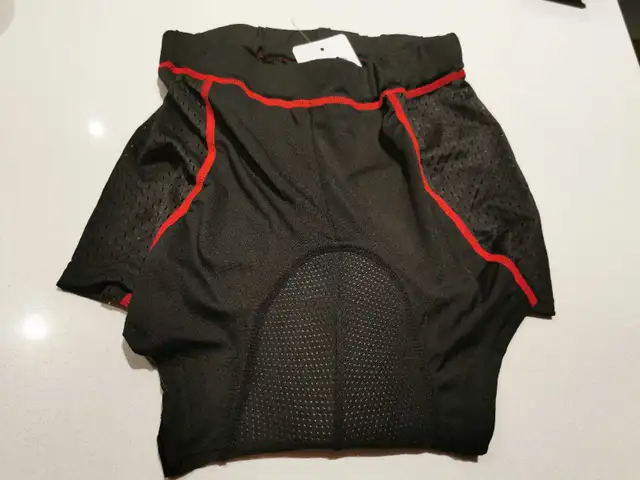 Winx Wheels Ultra Shorts - Size Small in Other in Markham / York Region - Image 2