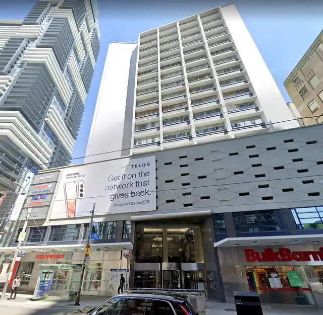 Treatment Room for Rent Downtown Toronto! in Commercial & Office Space for Rent in City of Toronto - Image 8