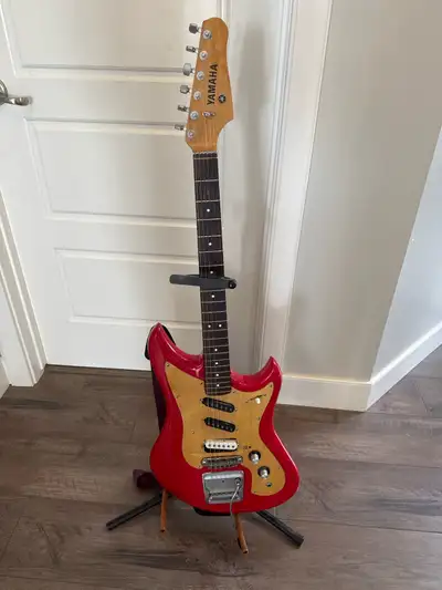  Vintage Yamaha Electric Guitar – Custom Pickguard, View more