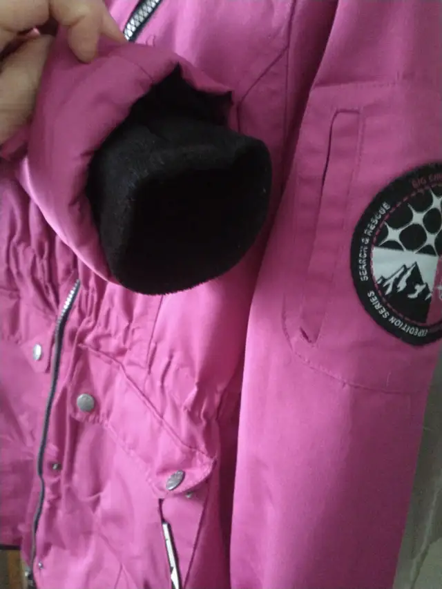 Winter jacket S/M size (girls) in Kids & Youth in Kitchener / Waterloo - Image 4