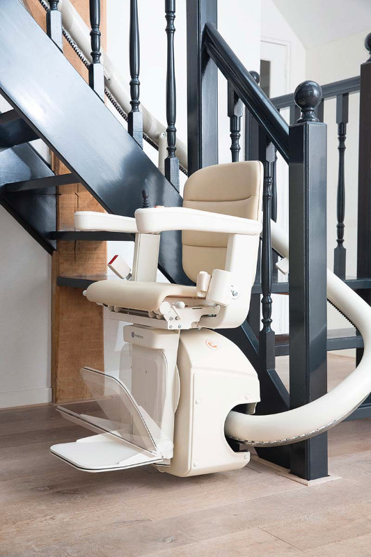 Straight & Curved stairlifts in Health & Special Needs in Hamilton - Image 2