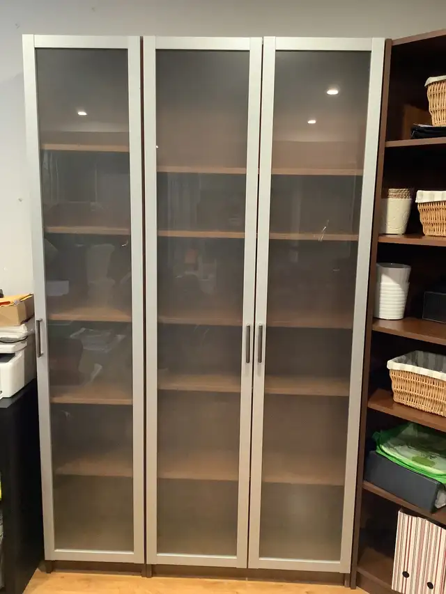 Lot de 5 bibliothèques (ikea) in Bookcases & Shelving Units in Longueuil / South Shore - Image 6