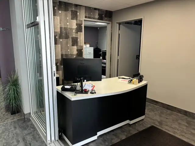 Office Assistant/Receptionist in Accounting & Management in Owen Sound - Image 2