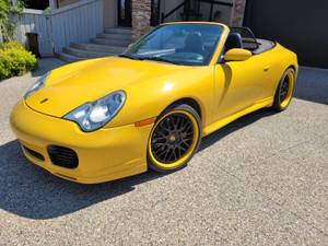 2004 Porsche 911 Carrera 4S