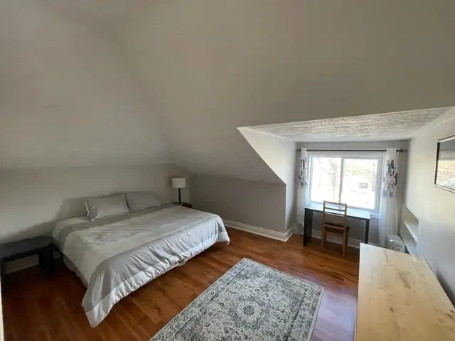 Kincardine 5 bedroom century home for rent starting Oct 01, 2025 in Long Term Rentals in Owen Sound - Image 10