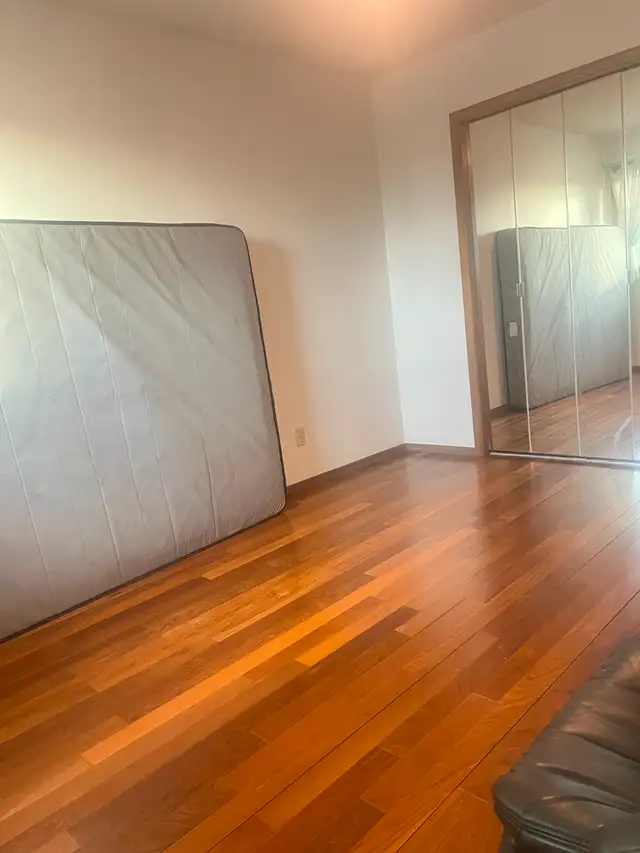 2nd Floor/5 Mins Walk to Whitehorn Ctrain/Near DT & Airport