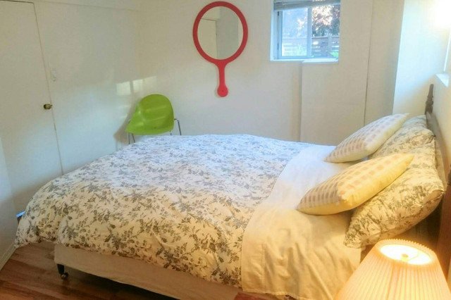 Furnished Bedroom Vancouver in 2BR 1 BA Suite-DT,CapU,SFU,BCIT in Short Term Rentals in Vancouver
