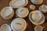 Set de vaisselle Noël Creampetal -antiquité