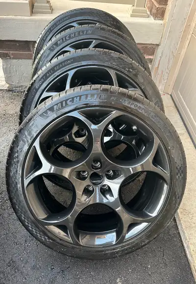21” OEM ALFA ROMEO RIMS & 255/40/21 MICHELIN PILOT SPORT ALL SEASON 4 TPM SENSORS INCLUDED TIRES DOT...