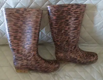 Ladies Rubber Boots  Tall Style Worn 1x Only, View more