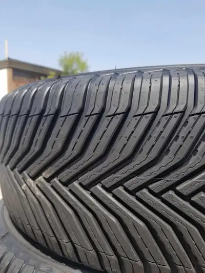 New Michelin CROSSCLIMATE2 CUV Touring 265/45R20 108V XL $ 1425 plushst per set of 4 tires new Call...