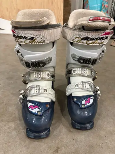 women's ski boots , View more
