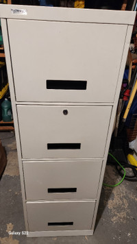 Metal File Cabinet White/Classeur Blanc-Metal