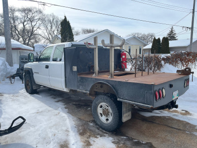 2004 GMC 2500hd ext cab welding truck 