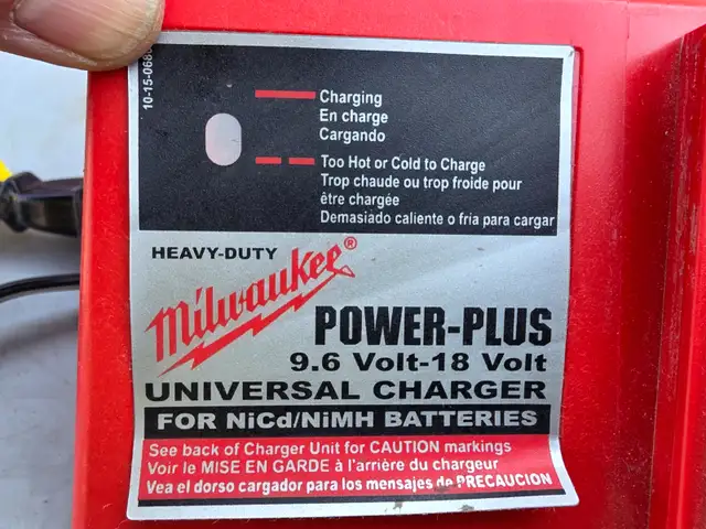 Milwaukee Power Plus Charger 48-59-0245 For 9.6V-18V Batteries in Power Tools in Windsor Region - Image 3