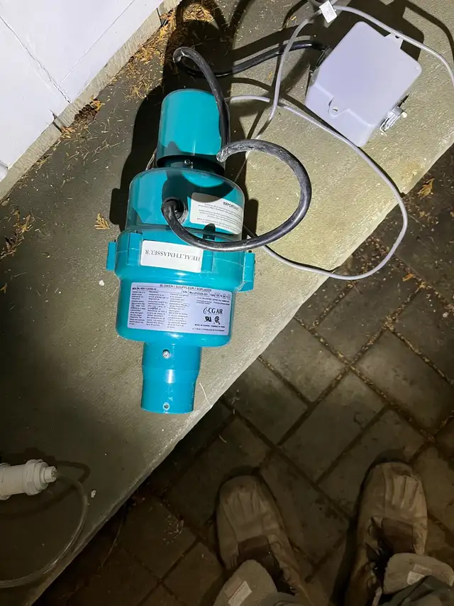 Little Giant Condensate Pump in Plumbing, Sinks, Toilets & Showers in City of Toronto - Image 2