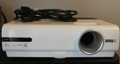 Projecteur BENQ 600W neuf à vendre $260., View more