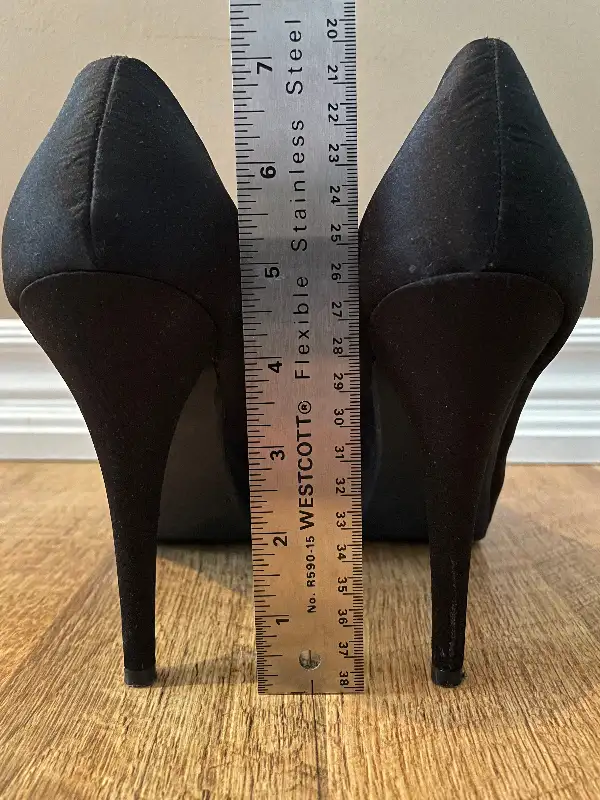 Steve Madden stilettos/heels - size 10 in Women's - Shoes in Oshawa / Durham Region - Image 6