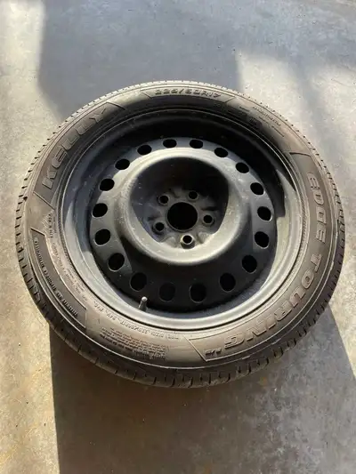 Buy a full set (4) of Kelly Edge Touring tires and get a spare thrown in! Tires have a wheel diamete...