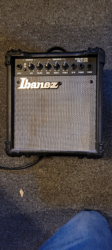Ibanez  IBZ10G electric guitar amp amplifier nice works great in Guitars in Mississauga / Peel Region - Image 2