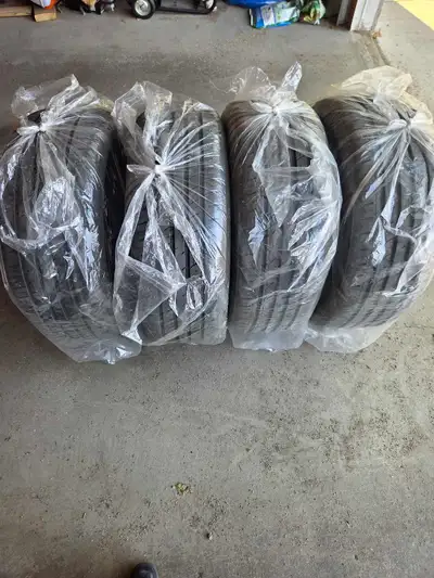 Set of 4 Dimax R8+ Premium Touring Tire. Have been used about 6 weeks since new - approx 5000 kms -...
