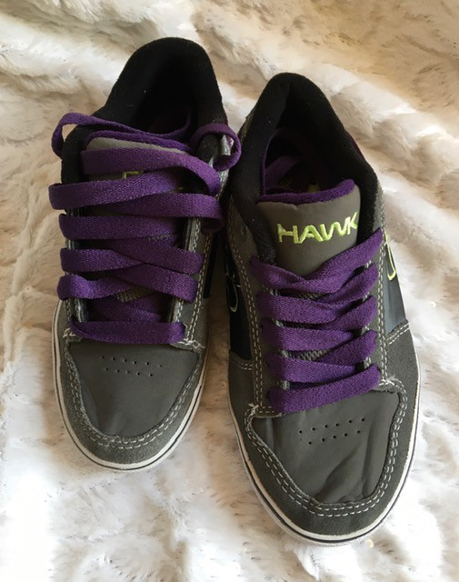 Boys Size 1 Med Tony Hawk Sneakers Never Worn  in Kids & Youth in Fredericton