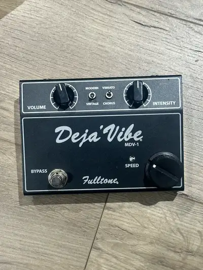 Fullton DEJA VIBE MDV-1 stompbox pedal, View more