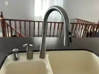 Kitchen sink faucet set