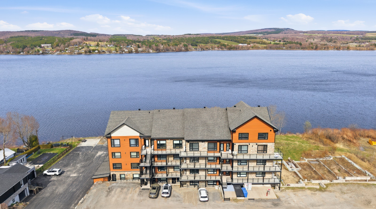 Condo clé en main Lac William — photo 1