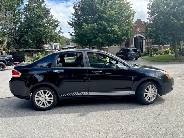 2010 Ford Focus SEL * Low Kms * Automatic 575591432680919044