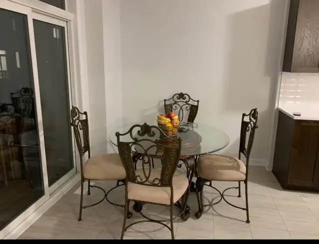 room for rent  in Room Rentals & Roommates in Ottawa - Image 3
