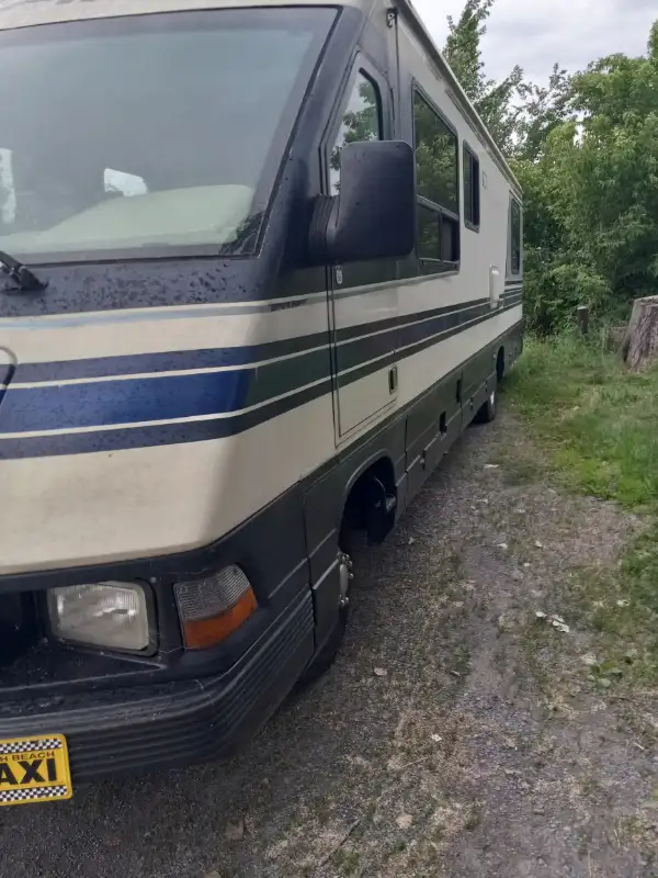motorisé triple E 94, pneu, frein, neuf, prix demandé7500 in RVs & Motorhomes in Trois-Rivières - Image 6