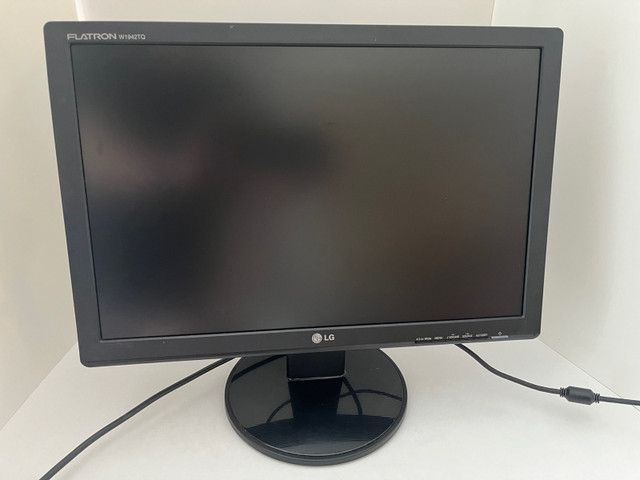 LG computer monitor 19 inches in Monitors in Markham / York Region - Image 2